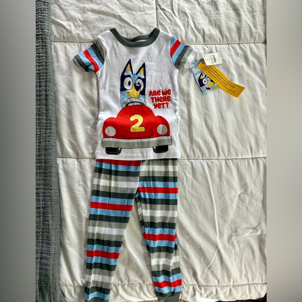 NWT 3T Bluey PJ Set